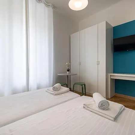 Mia - With Private Bath Center Διαμέρισμα *
