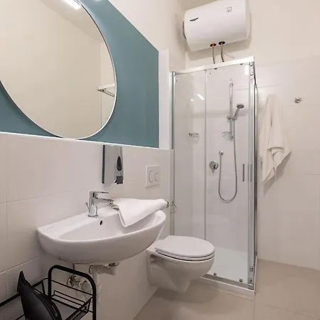Mia - With Private Bath Center Διαμέρισμα *